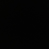 全席に電源を完備し、Wi-Fiも利用可能。仕事帰りのリモートワークや長時間の滞在にも便利です。スマホやPC作業をしながら、シーシャと紅茶でリラックスできます。