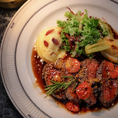 肉の旨みをしっかりと感じられる特選牛の赤身ステーキ！ワインとの相性も抜群です！（イタリアン/ダイニングバー/ステーキ/デート/女子会/梅田/記念日/おしゃれ/誕生日/デート/パスタ/ワイン/ランチ）