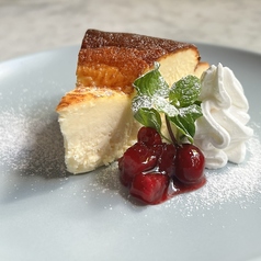 炙りバスクチーズケーキ(スイーツ)