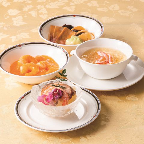 ホテル横浜キャメロットジャパン バンケットルーム カラオケ パーティ でパーティ 宴会 ホットペッパーグルメ