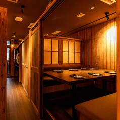 マグロと厚切り牛タン九州本陣 魚伝 有楽町店の雰囲気2