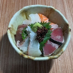 海鮮丼 ～味噌汁付き～　並