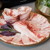 旨味あふれるアグー豚を職人特製出汁で味わうしゃぶ鍋