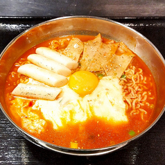 本場韓国式辛ラーメン ランチセット