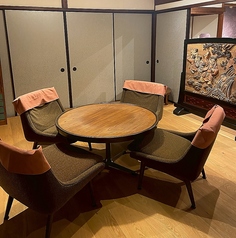 2階にはフローリングの洋室もございます！ネット予約可能となりますので、ぜひご予約してご来店ください。※月・水・木・金のみ予約可