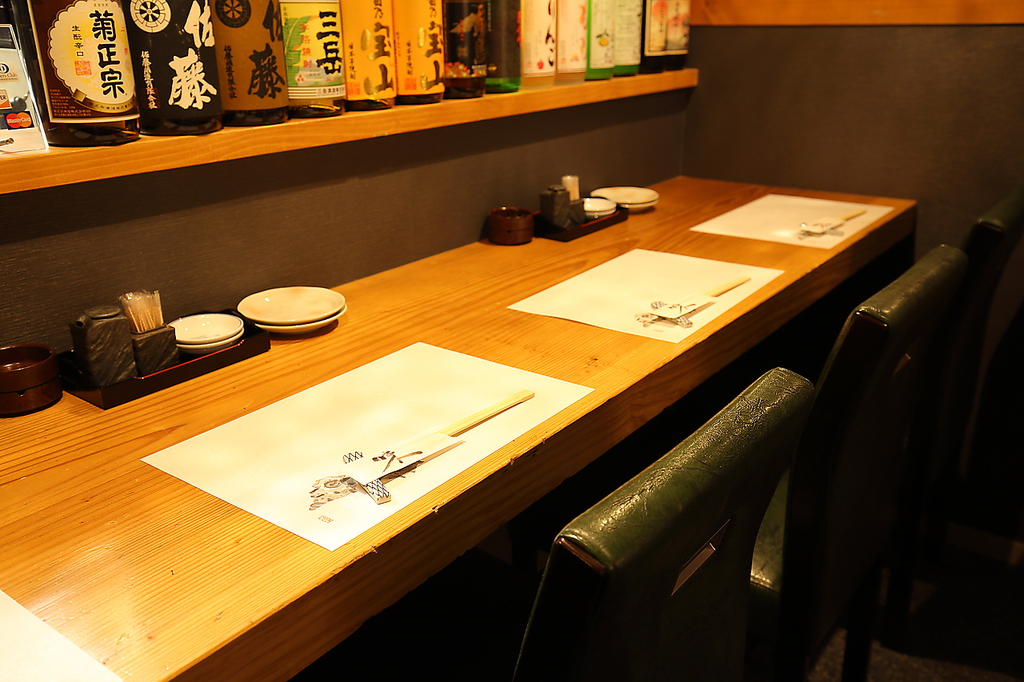 落ち着くカウンター席