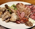 料理メニュー写真 肉4種ミートプレート