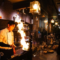 炭火が織りなす、旨味が凝縮された炭焼き料理