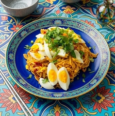 カオスエ・トゥッ (ミャンマー風あえ麺)