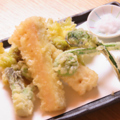 料理メニュー写真 山菜の天ぷら