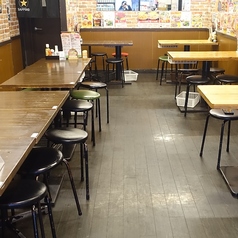 20名～32名でフロア貸し切り可能です！自慢のもつ焼きとアグー豚を味わえる、にぎやかで温かみのある店内を丸ごと貸切にしませんか？「予算を抑えたい」「昼宴会を相談したい」など、まずは何でもお気軽にお申し付けください。人数や内容は柔軟に調整可能です◎