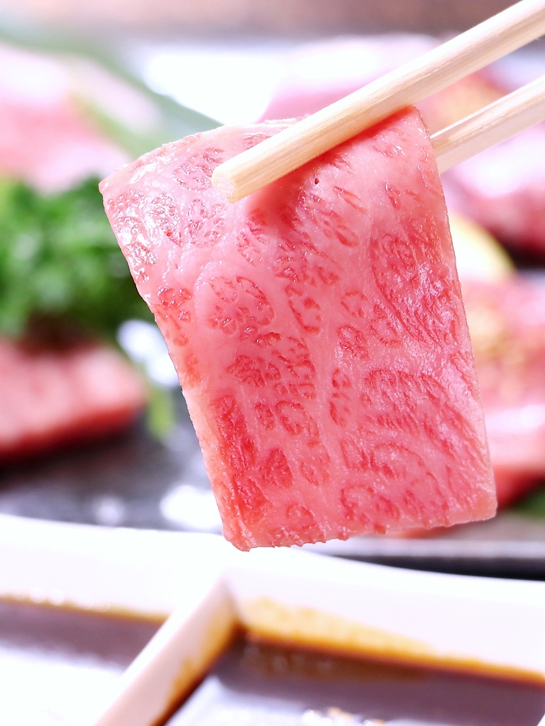 地域一番店目指して元気に営業中！名物ホルモン＆特上ざぶとん