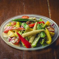 季節野菜のゴロゴロサラダ