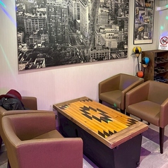 4名様用のテーブル席