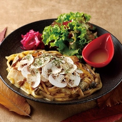 トリュフ香るきのこたっぷりクリームパスタ