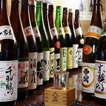 定番から少し珍しいものまで、日本酒も豊富にご用意！