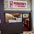 南米食品スーパーに併設されたペルーチョスでは、店内に一歩足を踏み入れると異国情緒あふれる雰囲気をお楽しみいただけます。本場ペルーの伝統料理を大切にしながらも、日本の皆さまにも親しみやすい味わいに仕上げてご提供。気軽に南米文化や食の魅力に触れられる、特別なひとときをお過ごしください。