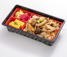 奈良きのこと大和揚げの釜めし弁当