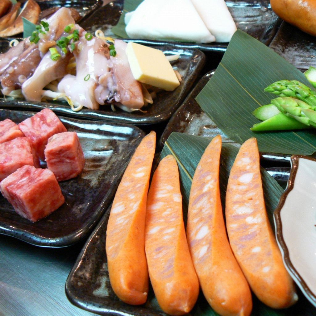 各種鉄板焼き・一品料理もぜ～～～～んぶ399円！だからリーズナブルに飲めるんです！