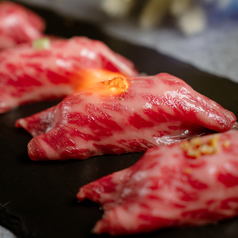 とろける炙り肉寿司 
