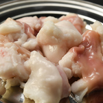 新鮮で臭みのない部位の違うホルモン3種をそれぞれ食べ比べしていただけます。