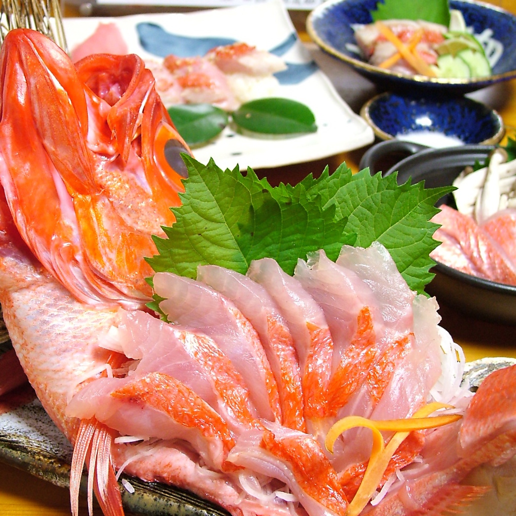 新鮮な魚介は須崎漁港直送♪ひと手間もふた手間もかけた創作料理で！