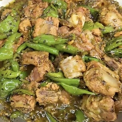 スペアリブや大豆ミートの青椒ソース炒め