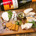 料理メニュー写真&nbsp;チーズの盛り合わせ