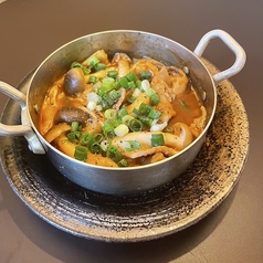 もつとキノコの味噌煮込み