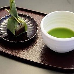 季節の水菓子と抹茶