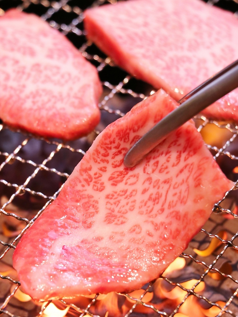 A4A5ランクの最高級和牛がリーズナブルに★赤身の旨さ霜降り肉のとろけるような食感をお楽しみ下さい