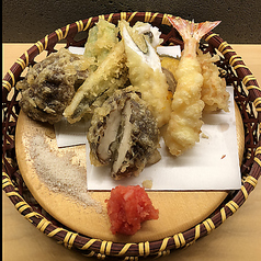 【天麩羅】　車海老・活き穴子・アスパラ・肉厚椎茸