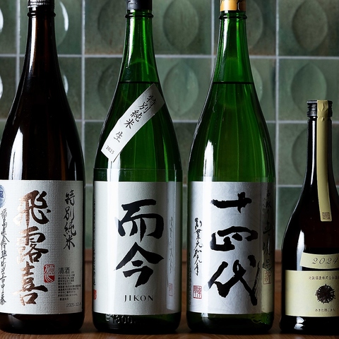 �s�������q ���