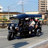 4名様以上の宴会コース予約でトゥクトゥク送迎！