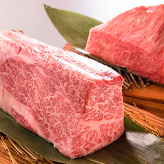 【契約牧場の素材にこだわったお肉をお得な食べ放題で】