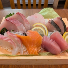 広島鮮魚産直センター 魚魚一 とといちのおすすめ料理1