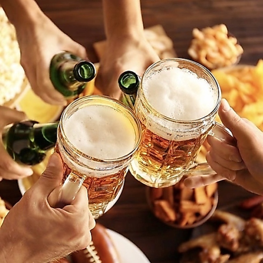 冷えたビールで乾杯！約60種類の多彩なドリンク飲み放題付きコースは、ご宴会や女子会に大人気です◎
