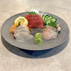 刺身盛り合わせ