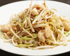 ショウズ風焼きそば（限定4食）