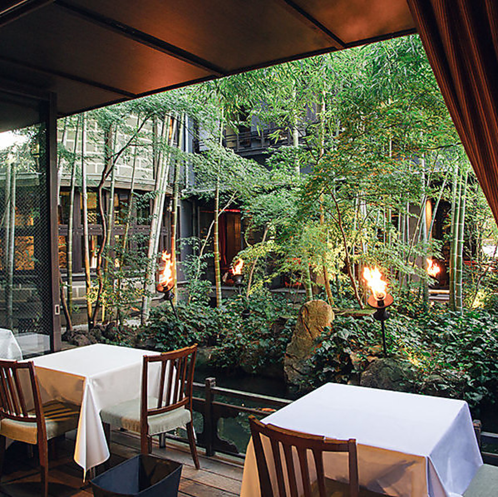 水、光、風、火　 移ろう自然の景色をお楽しみいただける庭園