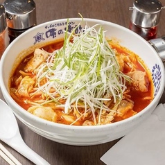 【三位一体】チャーシュー、スープ、麺の写真