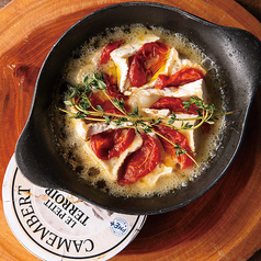 【拘りのチーズ】ワインとのマリアージュをお楽しみいただけますの写真