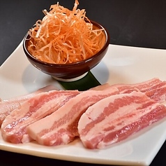 ゴマ塩辛味ネギの塩豚カルビ
