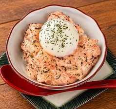 半熟卵と炙り明太ポテトサラダ