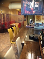 【鉄板料理×おしゃれ店内】