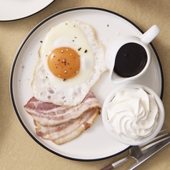 【PANCAKE TOPPINGS】ベーコンエッグ