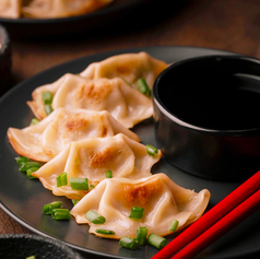 24時まで営業◎食べ飲み放題有り◎焼き鳥×餃子  上野餃子酒場 上野本店の写真3