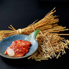 名物藁焼きカルビ 1人前/大皿和牛飲めるカルビ