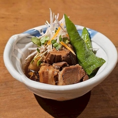 万願寺とうがらしともち豚の角煮