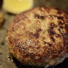 ハンバーグはその日にあわせたネタを使用いたします。